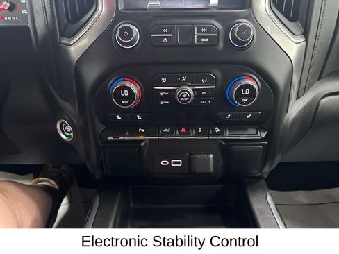 Used 2022 Chevrolet Silverado 1500 LT Trail Boss w/ Safety Package AWD/4WD image 45