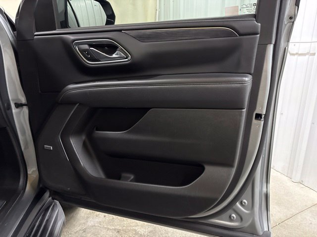 Used 2023 GMC Yukon SLT AWD/4WD image 33