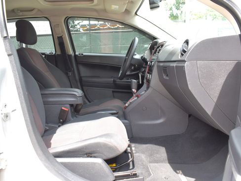 Used 2011 Dodge Caliber Heat FWD image 24