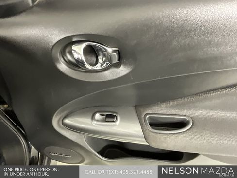 Used 2015 Nissan Juke SV w/ Technology Package image 22