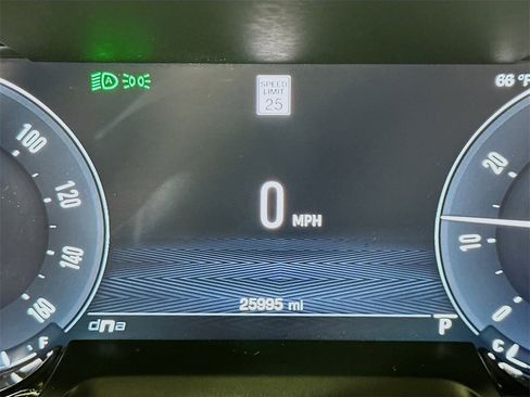 Used 2024 Alfa Romeo Giulia Veloce image 15