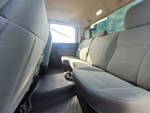 Used 2017 RAM 2500 Tradesman w/ Chrome Appearance Group AWD/4WD image 6