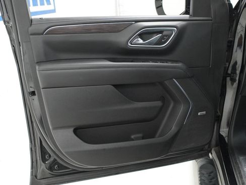 Used 2023 Chevrolet Tahoe Z71 AWD/4WD image 13