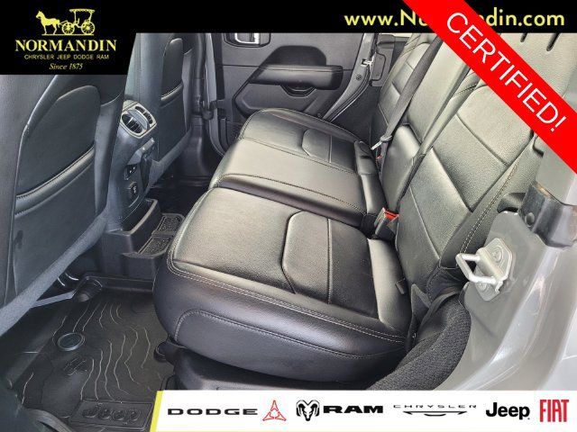 Certified 2022 Jeep Wrangler Unlimited Sahara AWD/4WD image 18