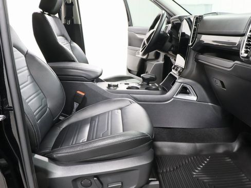 Used 2024 Ford Ranger Lariat w/ FX4 Off-Road Package image 29