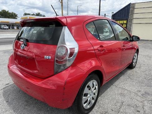 Used 2013 Toyota Prius C Two FWD image 7