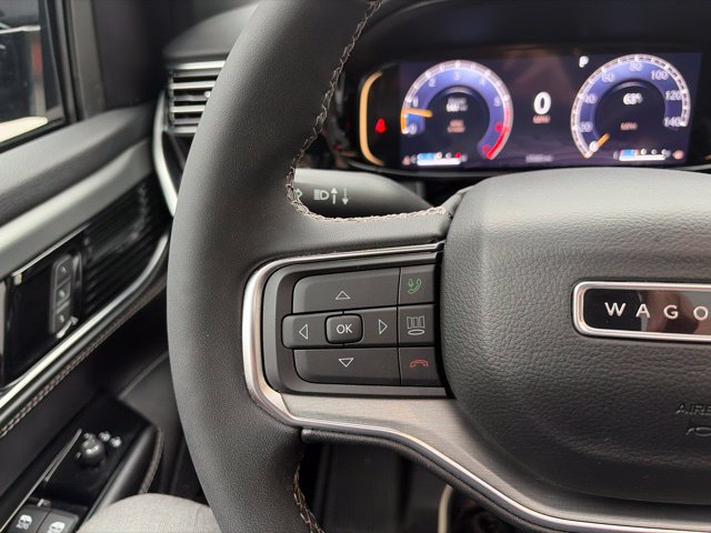Used 2023 Jeep Wagoneer Series II AWD/4WD image 20