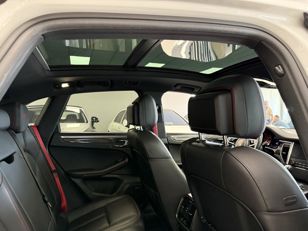 Used 2017 Porsche Macan GTS AWD/4WD image 13