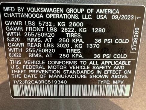 Used 2024 Volkswagen Atlas SE image 27