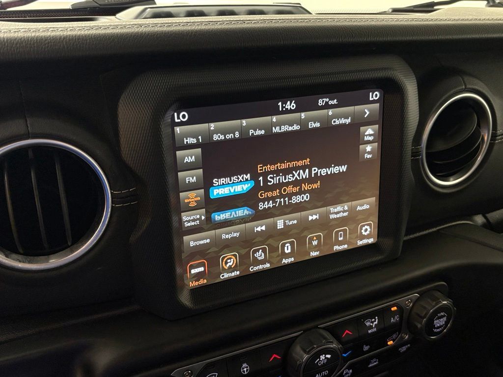 Used 2022 Jeep Wrangler Unlimited Sahara w/ Cold Weather Group AWD/4WD image 23