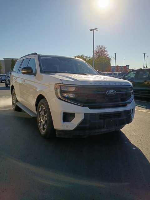 Certified 2025 Ford Expedition Active AWD/4WD image 1