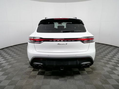 Certified 2022 Porsche Macan S AWD/4WD image 31