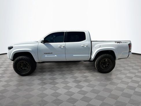 Used 2020 Toyota Tacoma TRD Sport RWD image 9