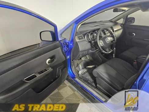 Used 2008 Nissan Versa Hatchback w/ Convenience Pkg FWD image 9