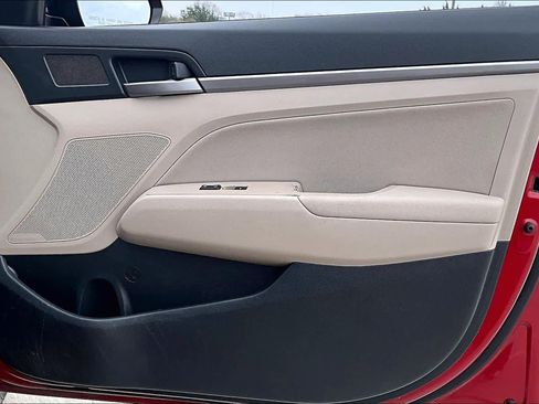 Used 2018 Hyundai Elantra SEL w/ Cargo Package image 21