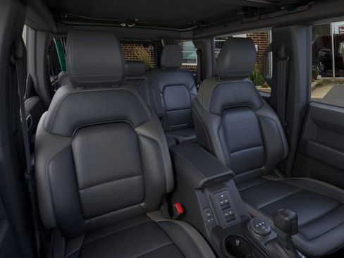 New 2025 Ford Bronco Outer Banks image 10