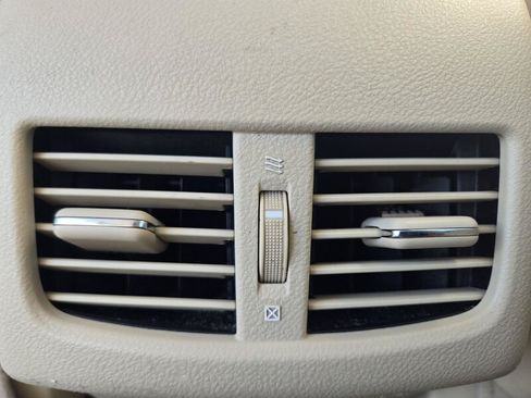 Used 2014 Lexus ES 350 w/ Luxury Package FWD image 24