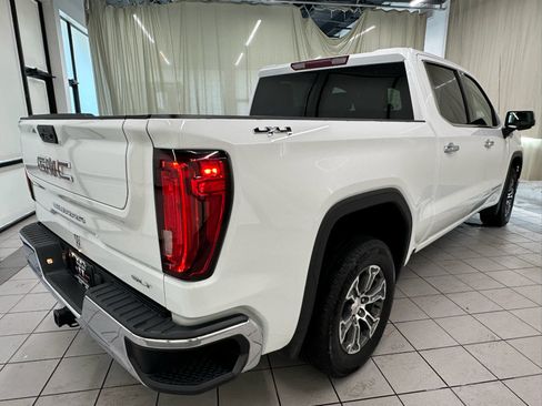 Used 2026 GMC Sierra 1500 SLT AWD/4WD image 5
