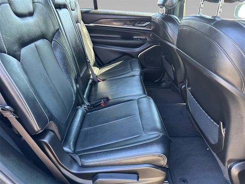 Certified 2023 Jeep Grand Cherokee L Overland image 18