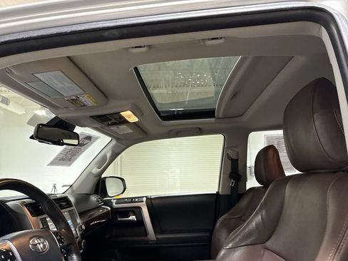Used 2020 Toyota 4Runner Limited AWD/4WD image 20