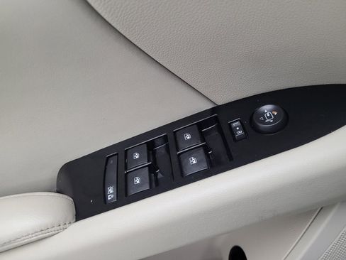 Used 2016 Cadillac XTS Luxury w/ Driver Awareness Package image 27