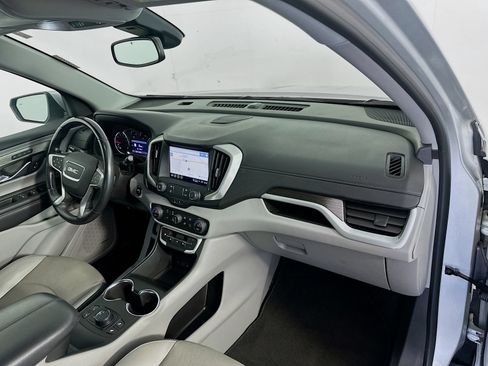 Used 2022 GMC Terrain SLT w/ Infotainment Package II FWD image 29