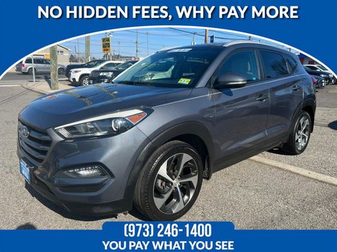 Used 2016 Hyundai Tucson Sport image 1