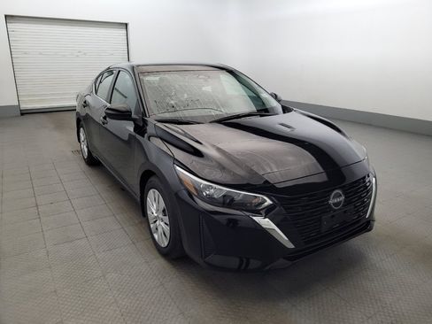 Used 2025 Nissan Sentra S FWD image 13
