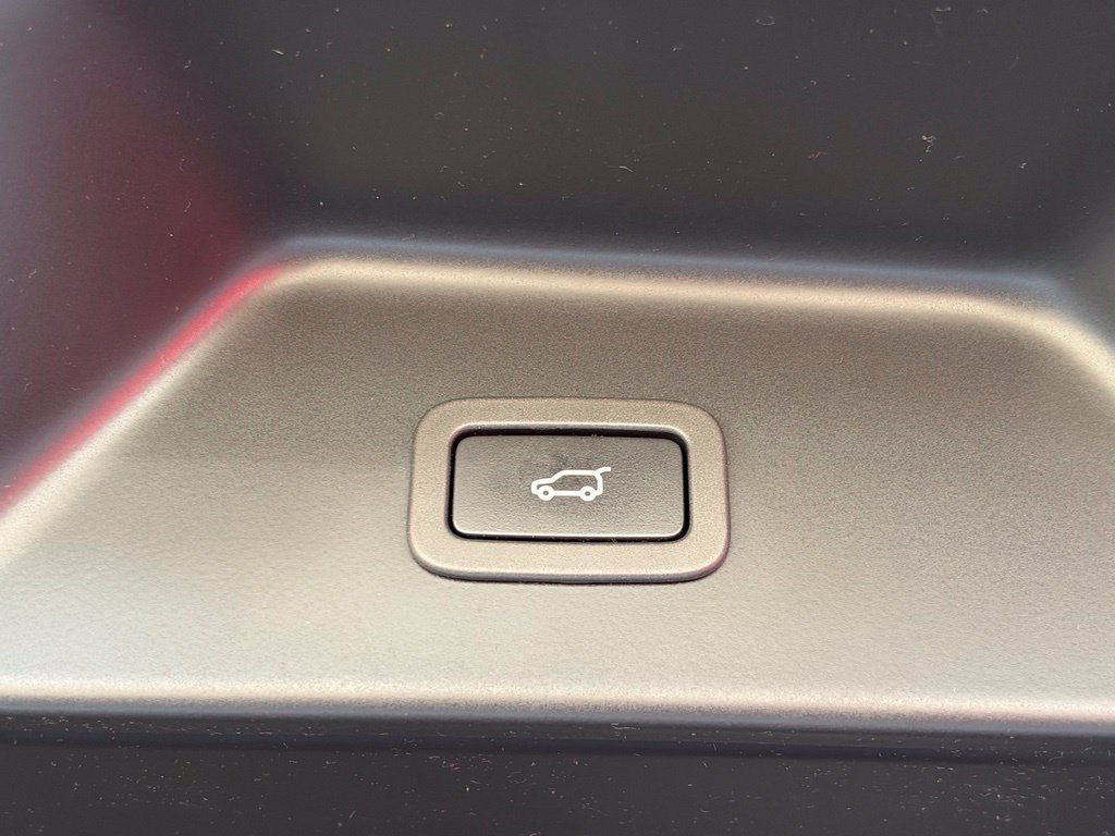Used 2020 Land Rover Range Rover HSE AWD/4WD image 16