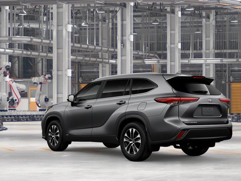 New 2026 Toyota Highlander XLE AWD/4WD image 6