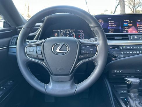 Used 2020 Lexus ES 350 w/ Premium Package image 18