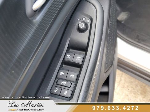 Used 2023 Jeep Grand Cherokee L Laredo RWD image 18