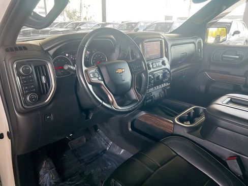 Used 2022 Chevrolet Silverado 1500 High Country image 11