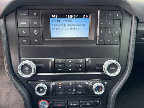 Used 2022 Ford Mustang GT RWD image 22