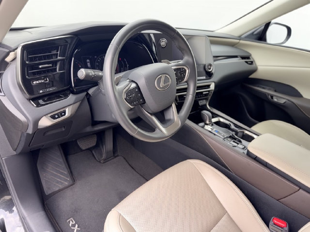 Used 2024 Lexus RX 350 FWD w/ Technology Package image 16