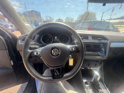 Used 2018 Volkswagen Tiguan S image 1