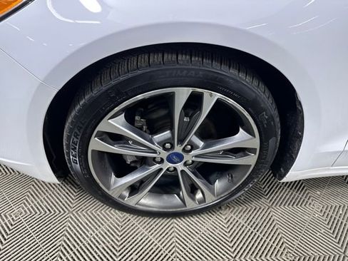 Used 2020 Ford Fusion Titanium image 10