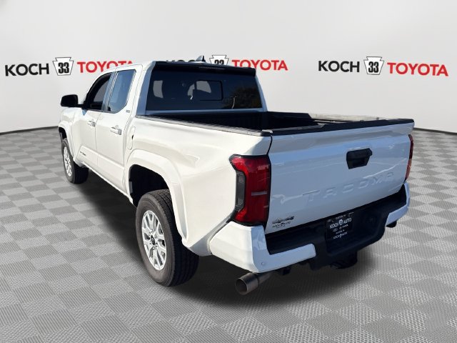 Used 2024 Toyota Tacoma SR5 AWD/4WD image 6