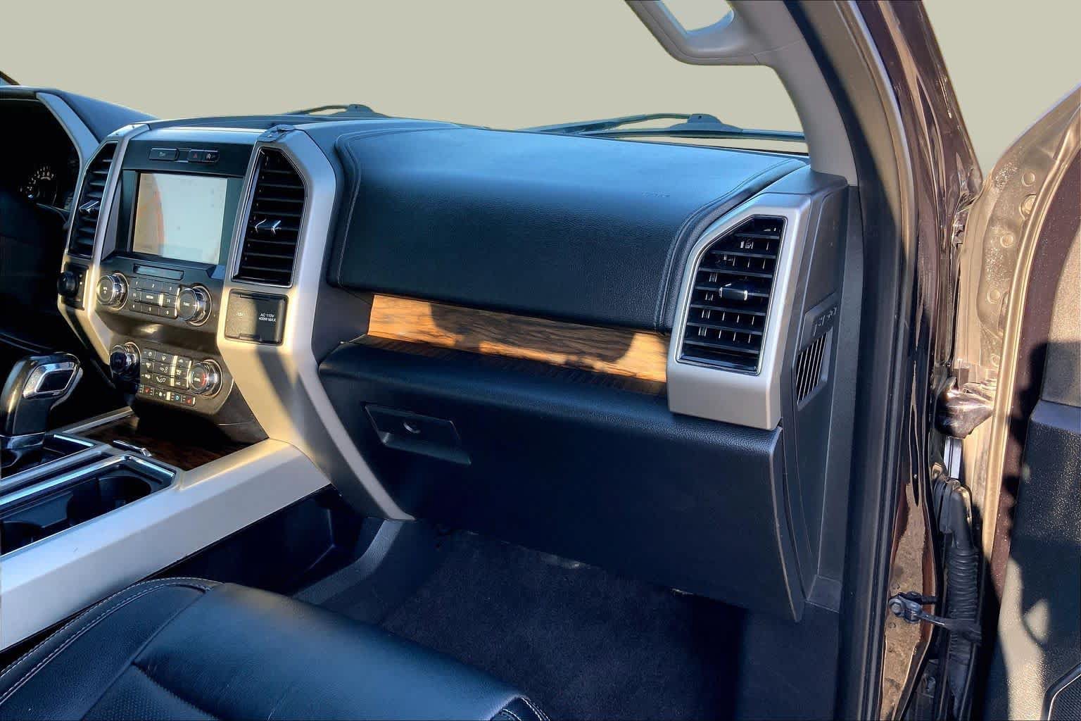 Used 2019 Ford F150 Lariat RWD image 15