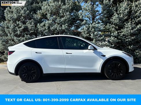 Used 2023 Tesla Model Y Long Range image 10