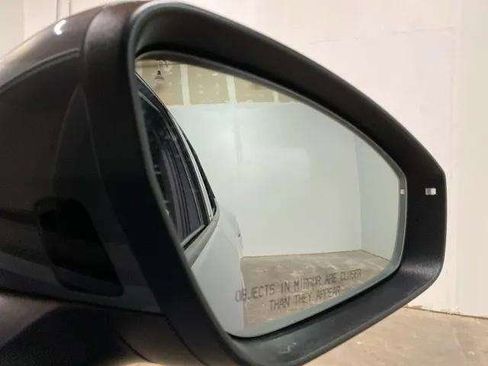 Used 2024 Volkswagen ID.4 S image 90