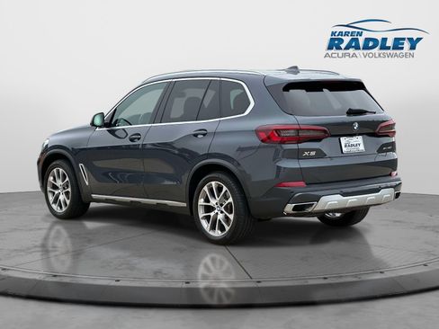 Used 2021 BMW X5 xDrive40i w/ Premium Package 2 AWD/4WD image 4