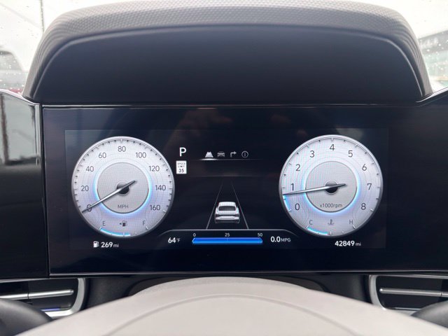 Used 2025 Hyundai Elantra SEL FWD image 20
