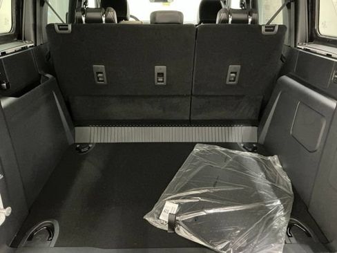New 2026 Ford Bronco Outer Banks w/ Sasquatch Package AWD/4WD image 17
