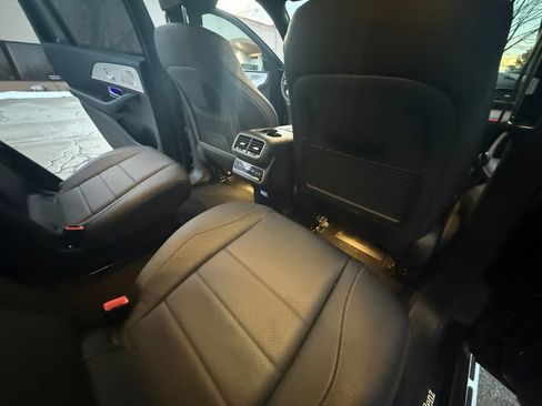 Used 2021 Mercedes-Benz GLS 450 4MATIC image 16