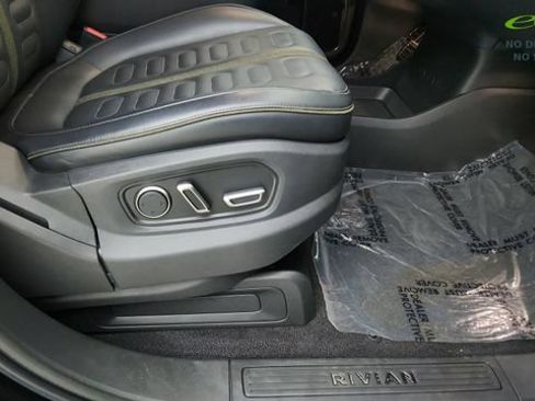 Used 2024 Rivian R1S Adventure AWD/4WD image 37
