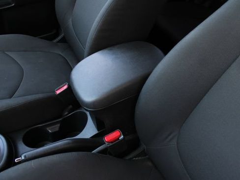 Used 2010 Kia Soul + w/ Audio Pkg FWD image 20