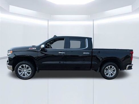 Used 2025 Chevrolet Silverado 1500 LTZ w/ LTZ Premium Package AWD/4WD image 7