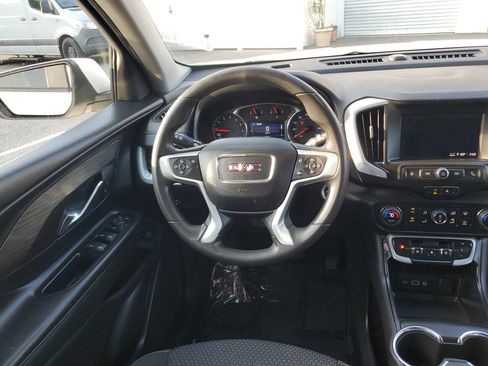 Used 2023 GMC Terrain SLE w/ Driver Convenience Package FWD image 12