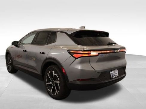 New 2026 Chevrolet Equinox EV LT image 5